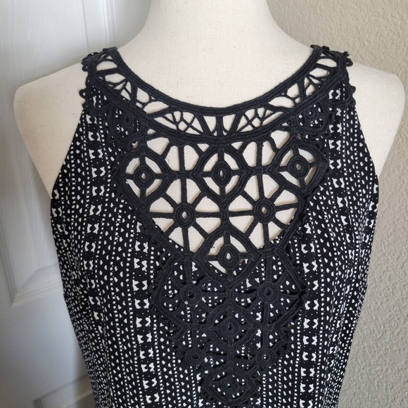 White House Black Market Dress Sleeveless Embroidered Size M - Picture 2 of 13